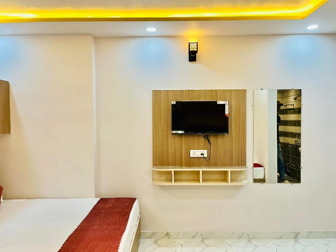 Shree Khatu Shyam Guest House Varanasi